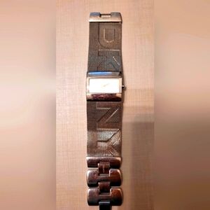 DYNY metal watch